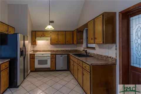 713 Olive St, Hinesville, GA 31313