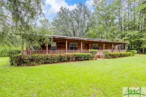 326 Oconee St, Bloomingdale, GA 31302
