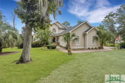 370 Dutchmans Cove Rd, Midway, GA 31320