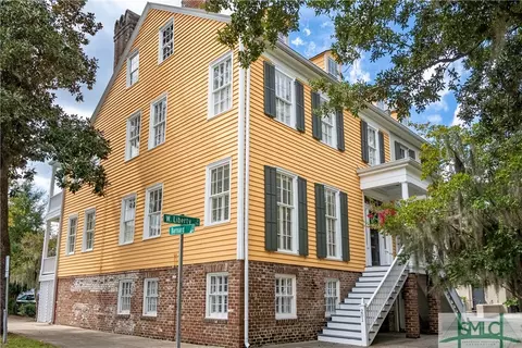 201 W Liberty St #100, Savannah, GA 31401