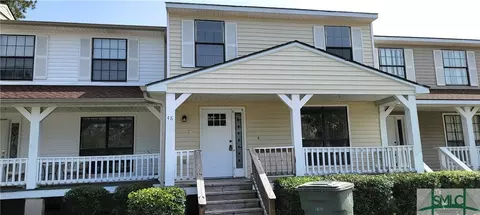 912 Pineland Ave #48, Hinesville, GA 31313