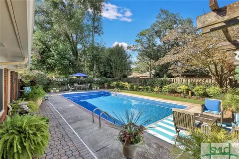 8607 Kent Dr, Savannah, GA 31406