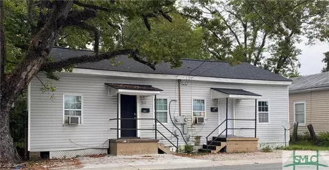 1352 Augusta Ave, Savannah, GA 31415