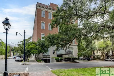 321 Abercorn St #403, Savannah, GA 31401