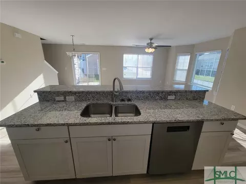 63 Timber Crest Ct, Savannah, GA 31407 photo 4