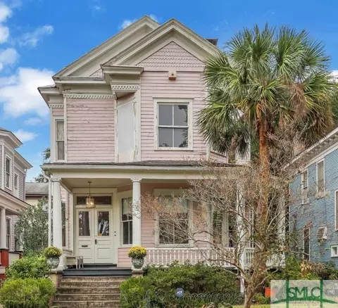 208 E 38th St, Savannah, GA 31401