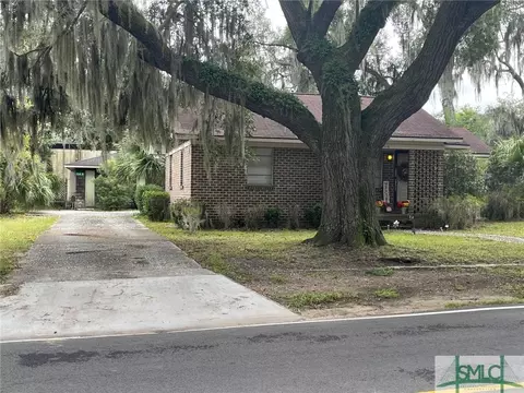 104 E Hendry St #A & B, Hinesville, GA 31313
