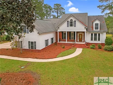373 Steeple Chase Ln, Richmond Hill, GA 31324