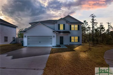 240 Whipple Ave, Hinesville, GA 31313