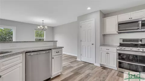 339 Hitching Post Ln, Pooler, GA 31322 photo 12