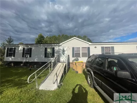 223 Saddlehorn Ln, Guyton, GA 31312