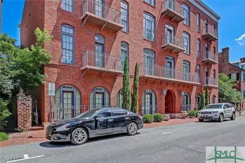 316 E State St #2C, Savannah, GA 31401