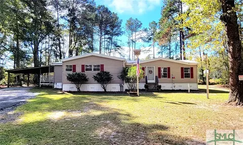 8198 119 Hwy S, Ellabell, GA 31308