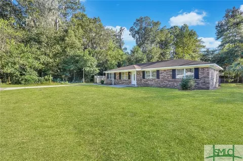 1137 Meridian Dr, Savannah, GA 31406