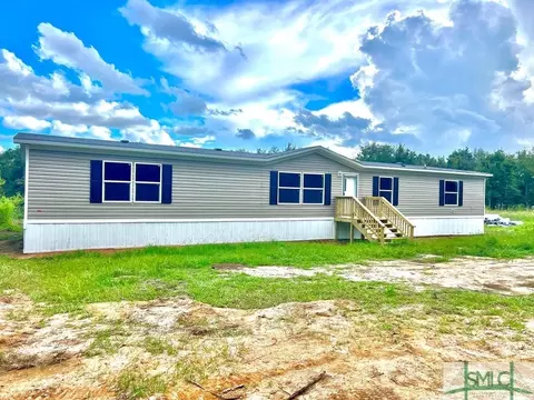 584 Rufus Davis Rd NE, Ludowici, GA 31316