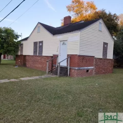 3304 Burroughs St, Savannah, GA 31405