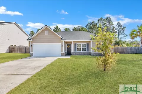 1362 Poplar Cir, Hinesville, GA 31313