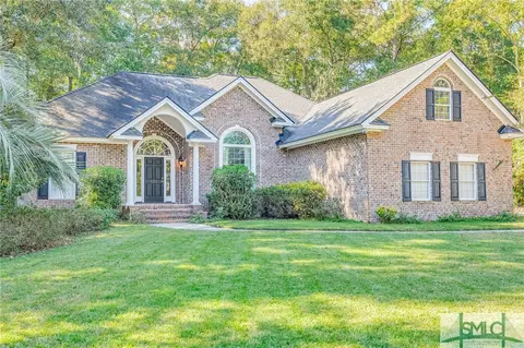 135 Dutch Island Dr, Savannah, GA 31406