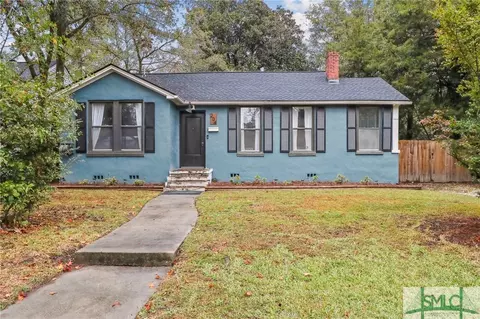 204 Columbus Dr, Savannah, GA 31405