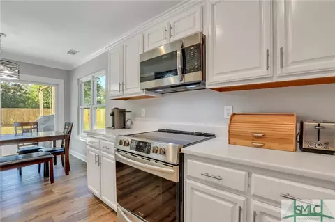 116 Laurens Ln, Savannah, GA 31419 photo 9