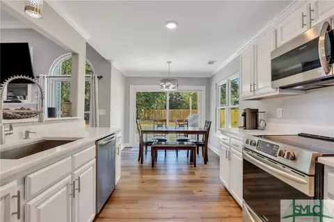 116 Laurens Ln, Savannah, GA 31419 photo 7