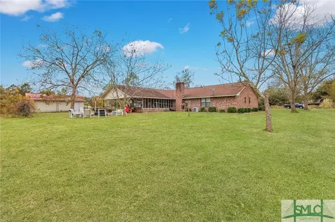425 SW Patterson Rd, Baxley, GA 31513