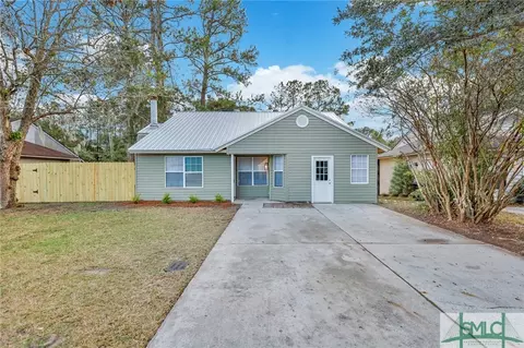 9 Quail Hollow Ct W, Savannah, GA 31419