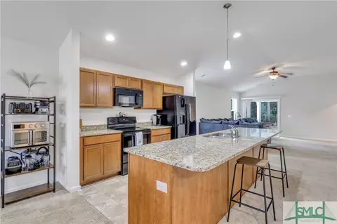 2 Honeysuckle Ct, Guyton, GA 31312 photo 6