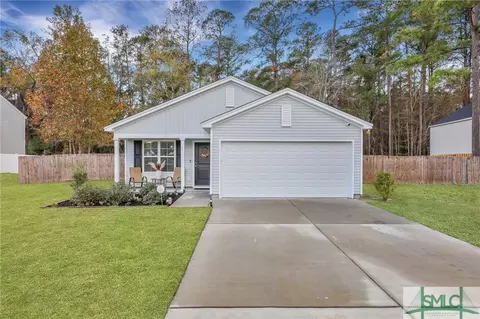 2 Honeysuckle Ct, Guyton, GA 31312