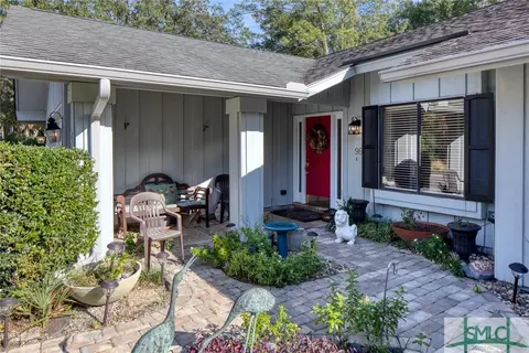 96 Village Green Cir, Savannah, GA 31411