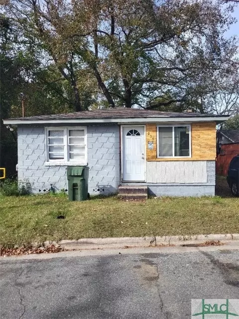 239 Jenks St, Savannah, GA 31415