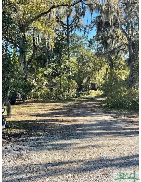 2110 Ridgewood Ave, Savannah, GA 31406