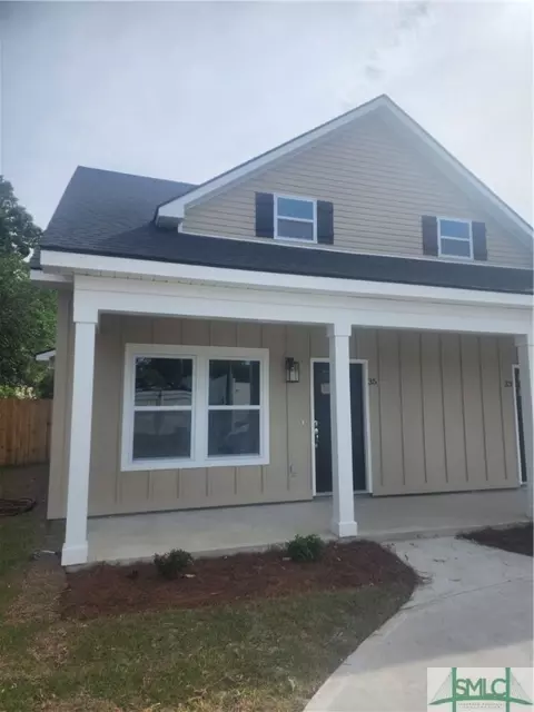 35 Travis St, Savannah, GA 31406