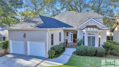 6 Henry Clay Ct, Savannah, GA 31411