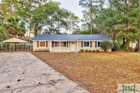 20 Silverstone Cir, Savannah, GA 31406