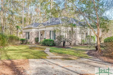 41 Dublin Dr, Richmond Hill, GA 31324