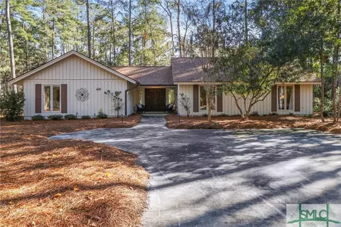 1 Hemingway Dr, Savannah, GA 31411