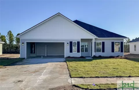 102 Nobles Dr NE, Ludowici, GA 31316
