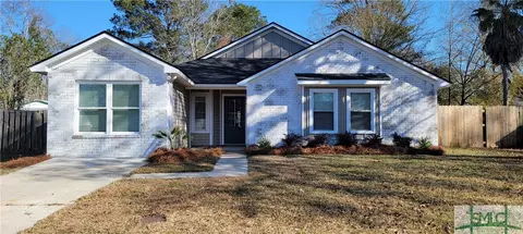 40 Egrets Nest Ln W, Richmond Hill, GA 31324