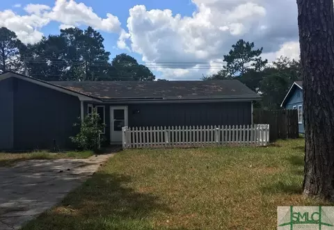 150 Cherokee Cir, Hinesville, GA 31313