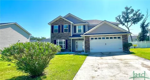 709 Eden Ln, Hinesville, GA 31313