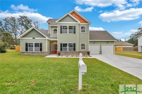 140 Camellia Ave, Garden City, GA 31408