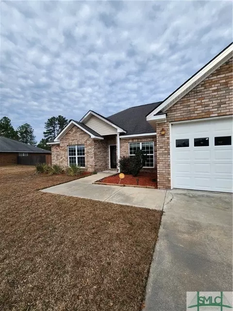122 Pulaski St, Hinesville, GA 31313
