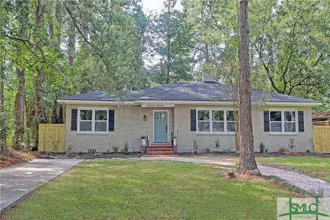 27 E 64th St, Savannah, GA 31405