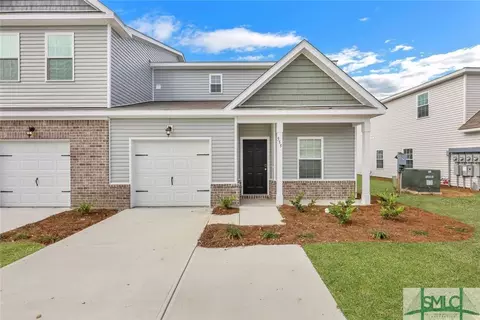 555 Governor Treutlen Cir #110, Pooler, GA 31322