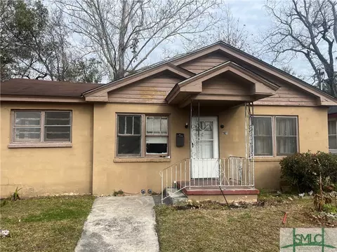 636 W 48th St, Savannah, GA 31405