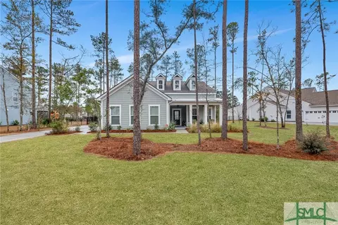 252 Mandeville Dr, Richmond Hill, GA 31324