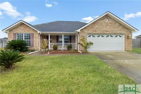 401 Manchester Ct, Midway, GA 31320