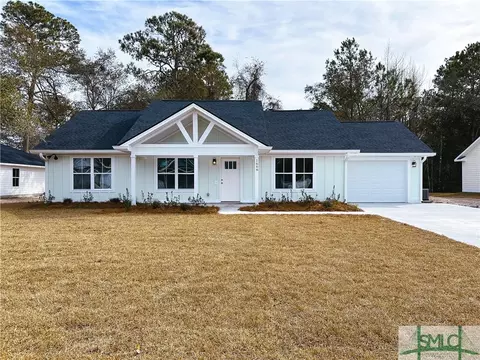 1666 Ashantilly Dr, Darien, GA 31305