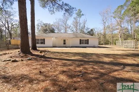 149 Bolick Ln NW, Ludowici, GA 31316